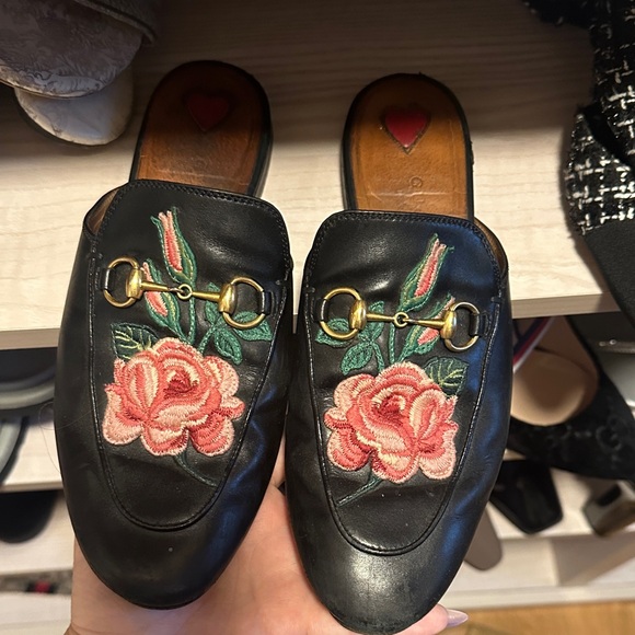 Gucci Black Leather Loafers with Pink Floral Embroidery - Picture 1 of 1